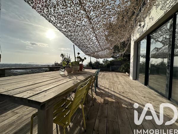 Maison à vendre 6 pièces 131 m² Hyères