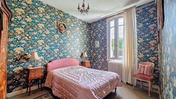 Maison pierre 1900 à mettre au gout du jour, fort potentiel