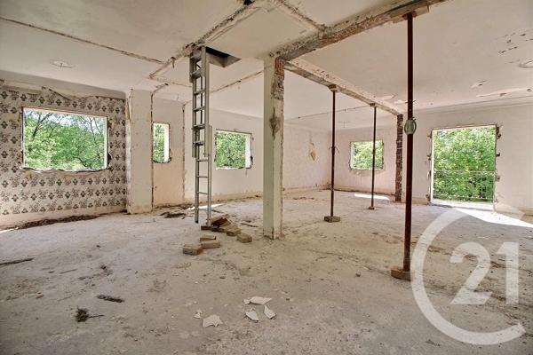 Maison à vendre  2 pièces - 160 m 2   LE ROURET  - 06