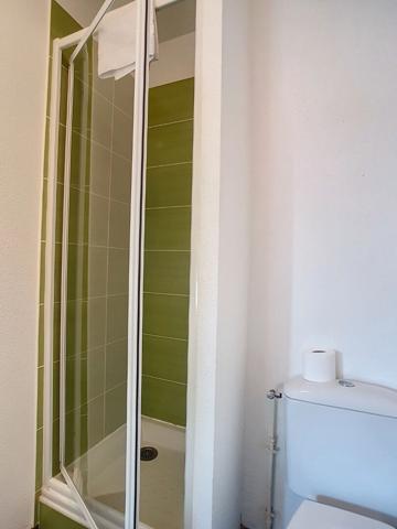 PAU - Investissement Locatif SÉCURISÉ : Studio Meublé avec Parking et Gestion Appart-Hôtel Clé en Main