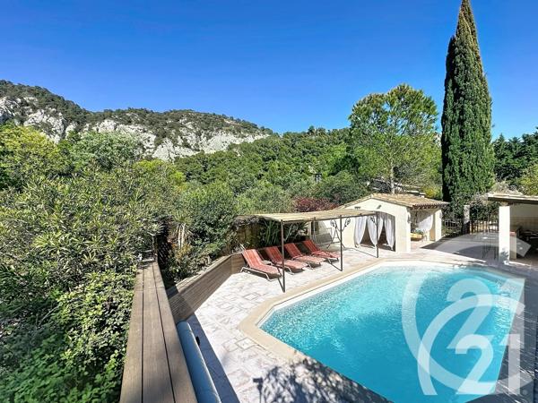 Maison à vendre  6 pièces - 149 m 2   CHEVAL BLANC  - 84