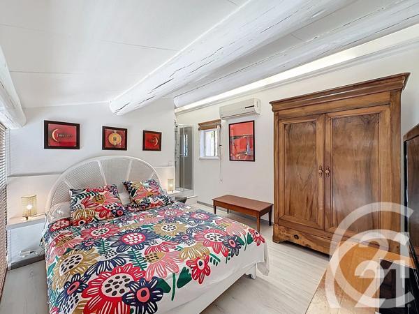 Maison à vendre  6 pièces - 149 m 2   CHEVAL BLANC  - 84