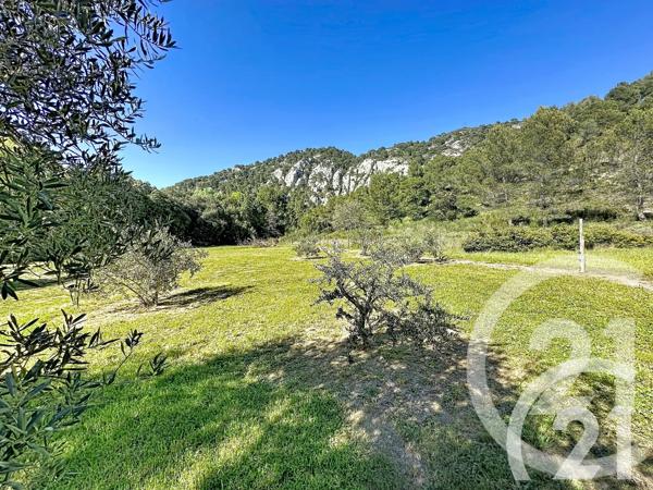 Maison à vendre  6 pièces - 149 m 2   CHEVAL BLANC  - 84