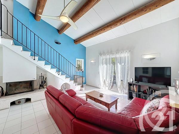 Maison à vendre  6 pièces - 149 m 2   CHEVAL BLANC  - 84