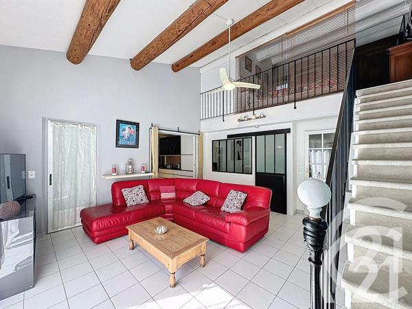 Maison à vendre  6 pièces - 149 m 2   CHEVAL BLANC  - 84
