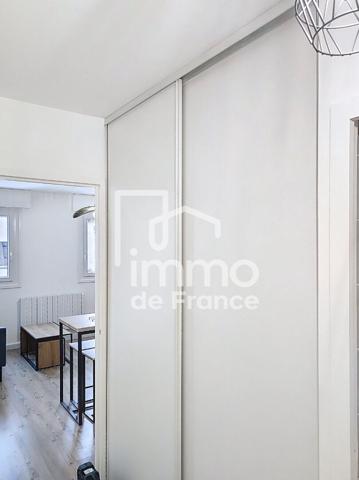 Appartement Oyonnax 1 pièce(s) 28 m2