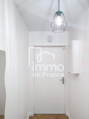 Appartement Oyonnax 1 pièce(s) 28 m2