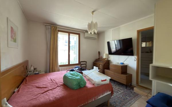 Maison à vendre    4 pièces • 111,30 m2 Marseille 8