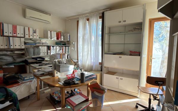 Maison à vendre    4 pièces • 111,30 m2 Marseille 8