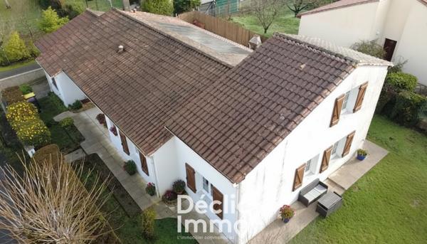 Vente maison individuelle Saint yrieix sur charente, 145m² 6 pièces 229 240€ avec terrasse