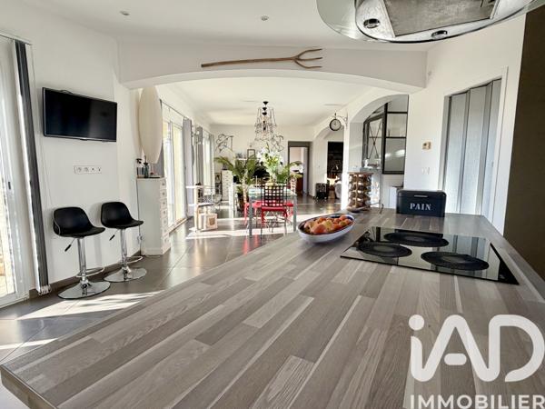Maison à vendre 5 pièces 148 m² Saint-Privat-des-Vieux