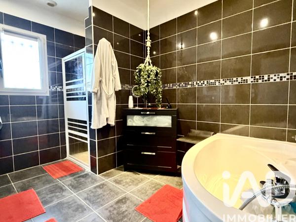 Maison à vendre 5 pièces 148 m² Saint-Privat-des-Vieux