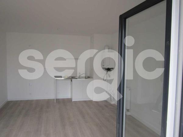 Location 2 Pieces 45 44300 Nantes 24 0624 01 0010