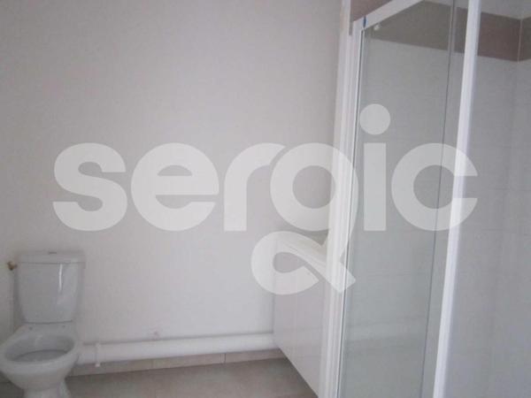 Location 2 Pieces 45 44300 Nantes 24 0624 01 0010