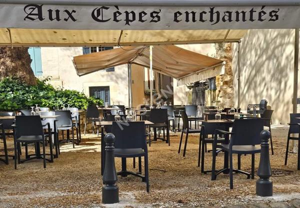 FONDS DE COMMERCE DE BAR RESTAURANT EN HYPER CENTRE DE BERGERAC !