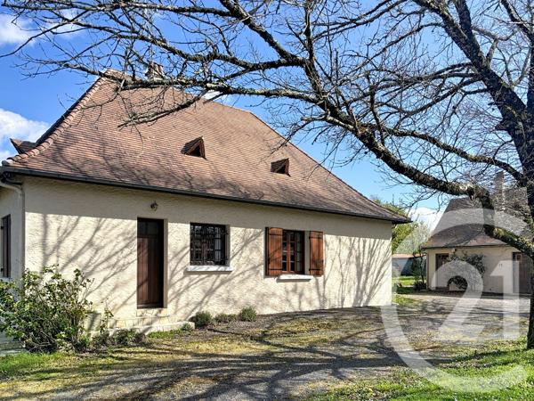 Maison à vendre  6 pièces - 131,60 m 2   MONTPON MENESTEROL  - 24