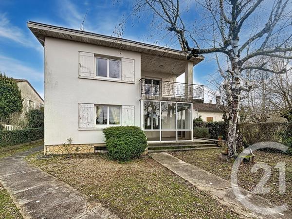 Maison à vendre  6 pièces - 131,60 m 2   MONTPON MENESTEROL  - 24