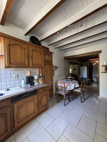 CHAMESSON (21 ) Maison de 130m² rénovée avec terrain de 1600 m² proche de CHATILLON SUR SEINE . Chamesson (21400)