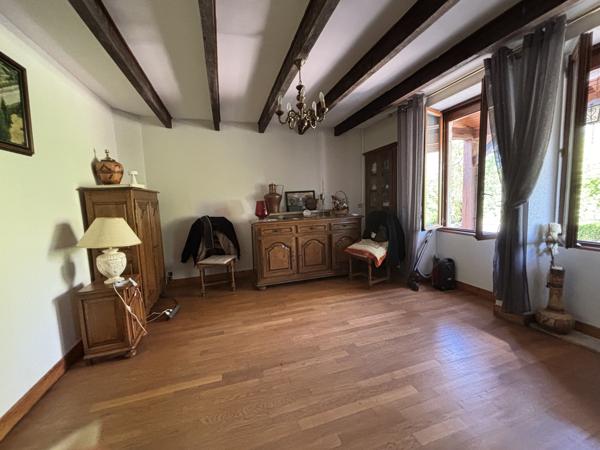 CHAMESSON (21 ) Maison de 130m² rénovée avec terrain de 1600 m² proche de CHATILLON SUR SEINE . Chamesson (21400)