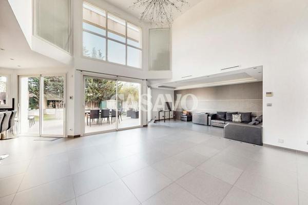 Vente Villa 8 pièces de 300m² - 94700 Maisons-Alfort