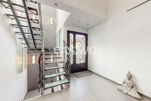 Vente Villa 8 pièces de 300m² - 94700 Maisons-Alfort