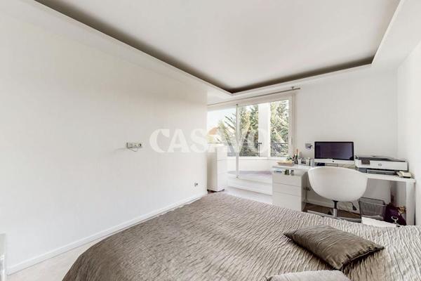 Vente Villa 8 pièces de 300m² - 94700 Maisons-Alfort
