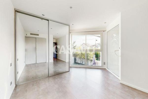 Vente Villa 8 pièces de 300m² - 94700 Maisons-Alfort