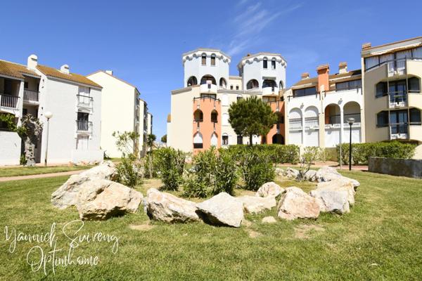 T2 CABINE AVEC TERRASSE - LE BARCARES (66420)