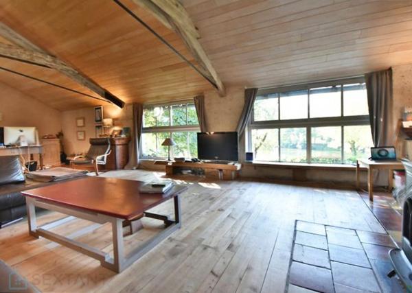 ANCIENNE DISTILLERIE RENOVEE, 5 PIECES, 248 M²