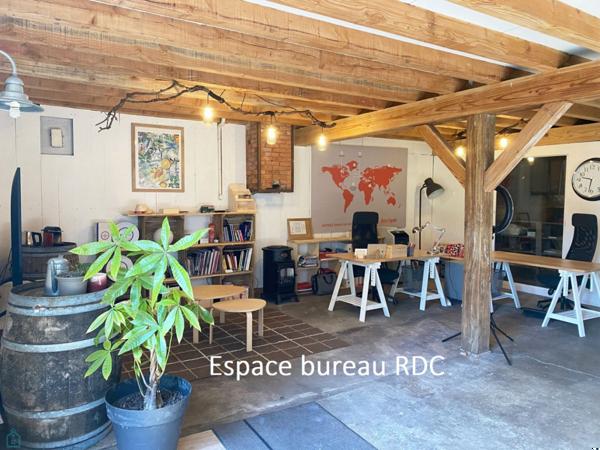 ANCIENNE DISTILLERIE RENOVEE, 5 PIECES, 248 M²