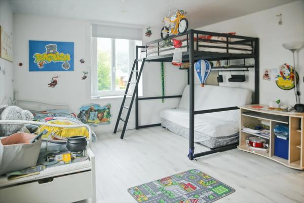 Maison 5 pièces de 137 m² à Bois-d'Amont 39220