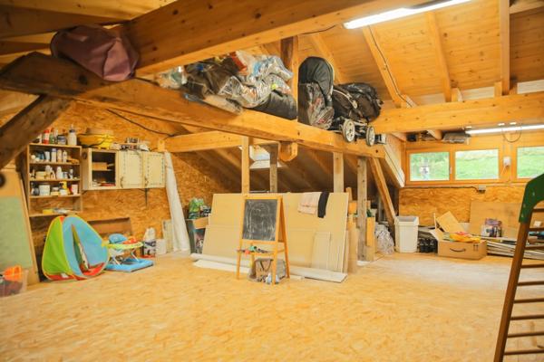 Maison 5 pièces de 137 m² à Bois-d'Amont 39220