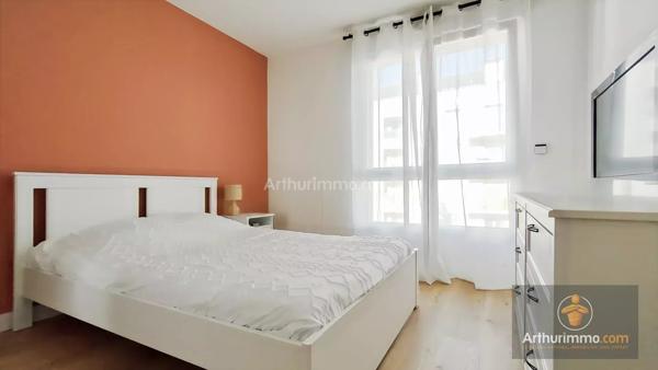 Vente                                                      Appartement
                        
                     3 pièces                      62 m2                     à Bondoufle