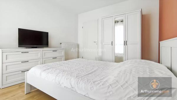 Vente                                                      Appartement
                        
                     3 pièces                      62 m2                     à Bondoufle