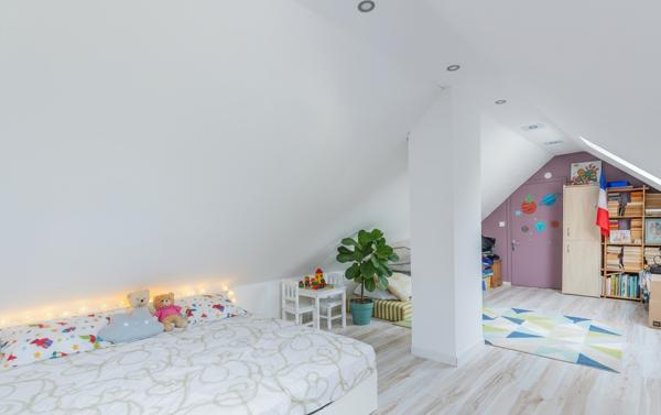 Maison individuelle à Vauhallan - 4 chambres- Double garage- DPE D