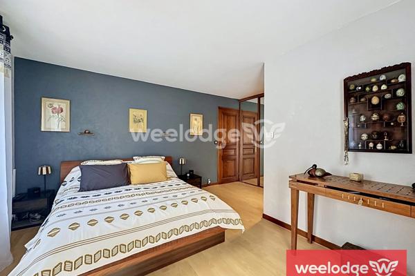 Maison à vendre 7 pièces de 166 m² à Jouy-le-Moutier