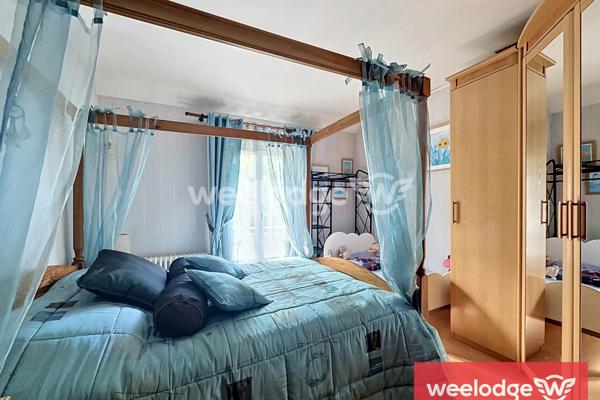 Maison à vendre 7 pièces de 166 m² à Jouy-le-Moutier