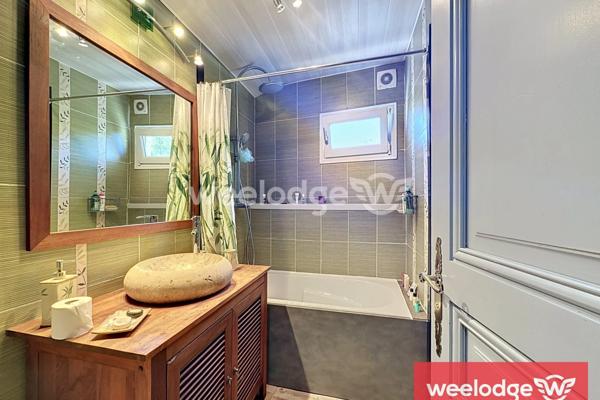 Maison à vendre 7 pièces de 166 m² à Jouy-le-Moutier