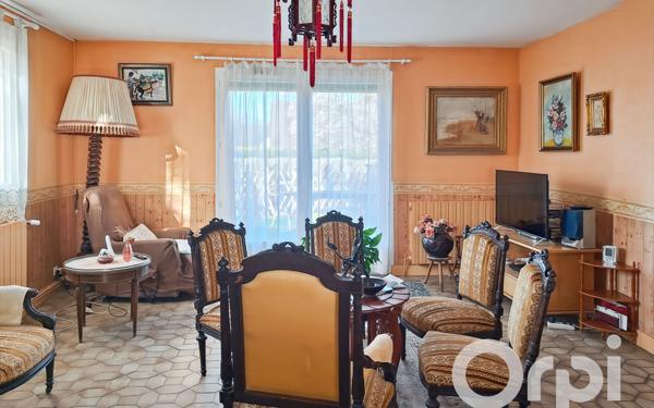 Maison à vendre    8 pièces •  Gournay-en-Bray