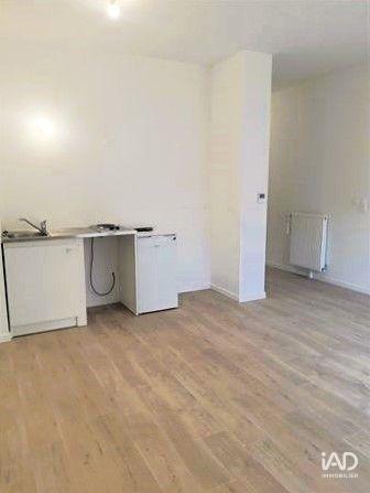 Location appartement 1 pièce 31 m² Saint-Denis