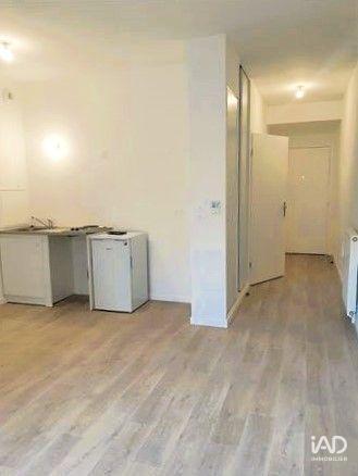 Location appartement 1 pièce 31 m² Saint-Denis