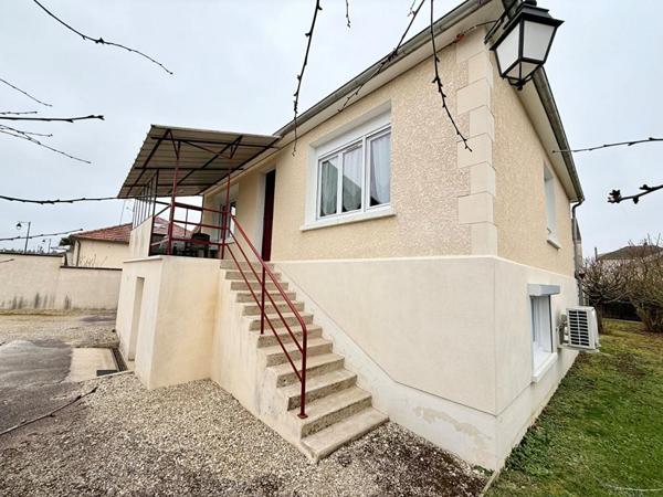 Maison sur sous-sol aménagé Moneteau 6 pièce(s) 152 m2