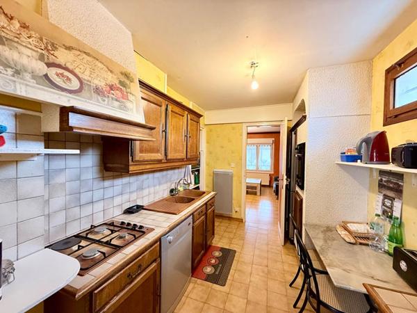 Maison sur sous-sol aménagé Moneteau 6 pièce(s) 152 m2