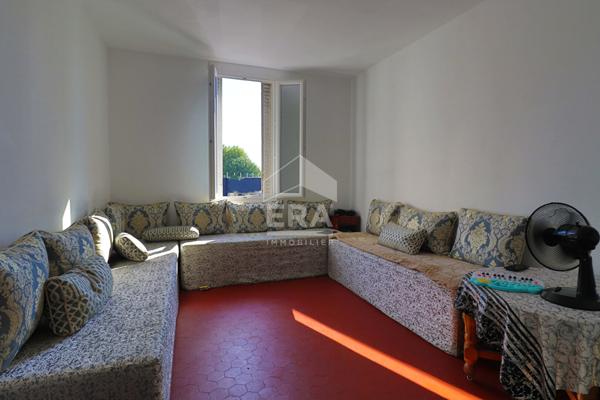 MARSEILLE 10e - ENSEMBLE IMMOBILIER DE RAPPORT - 2 IMMEUBLES ? APPARTEMENTS, COMMERCES & GARAGE