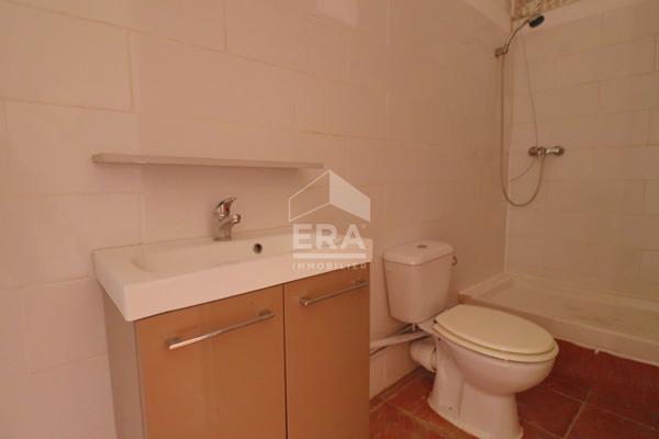 MARSEILLE 10e - ENSEMBLE IMMOBILIER DE RAPPORT - 2 IMMEUBLES ? APPARTEMENTS, COMMERCES & GARAGE