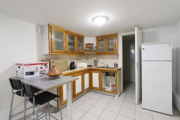 Dpt Bouches du Rhône (13), à louer MARSEILLE 12EME ARRONDISSEMENT STUDIO meublé