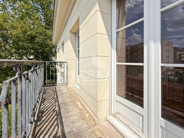 APPARTEMENT 4 PIÈCES 109 M² ? SAINT-FARGEAU-PONTHIERRY, BEAUX VOLUMES ET DOUBLE GARAGE