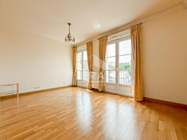 APPARTEMENT 4 PIÈCES 109 M² ? SAINT-FARGEAU-PONTHIERRY, BEAUX VOLUMES ET DOUBLE GARAGE