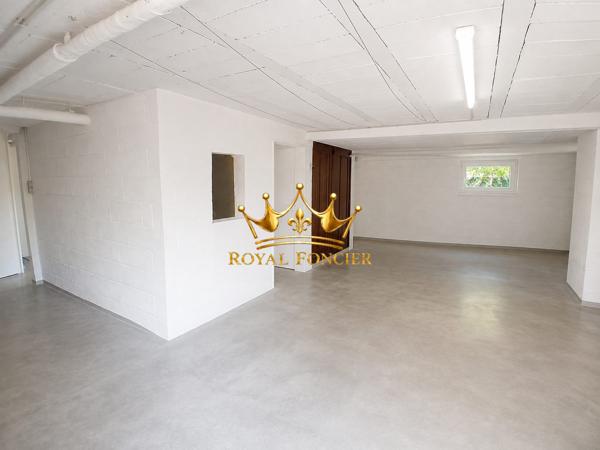Pavillon dans quartier calme, proche des commerces
