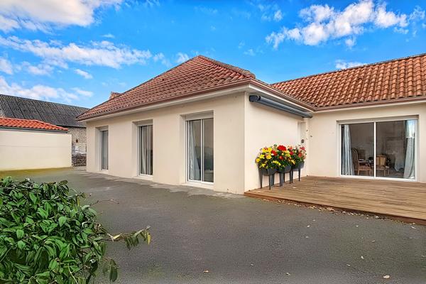 Rare à Lons - A vendre Maison T5 de 2011 avec 4 chambres et un grand garage - DPE Classe B: Confort Moderne et Ultra Économe